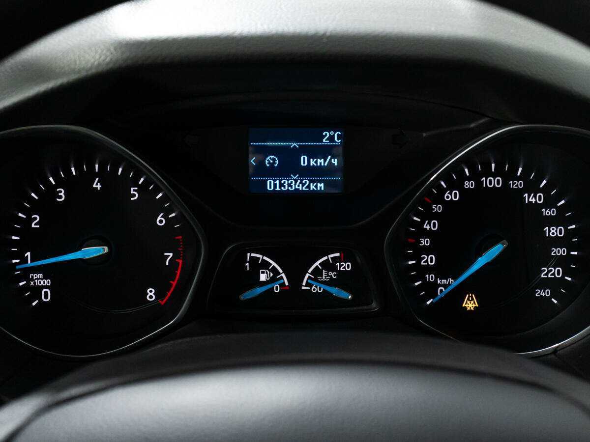 Купить Ford Focus с пробегом. Фото: #11