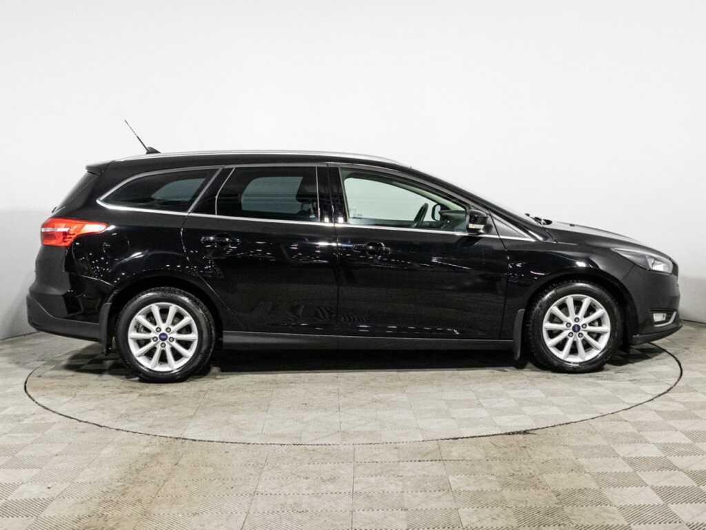 Купить Ford Focus с пробегом. Фото: #3