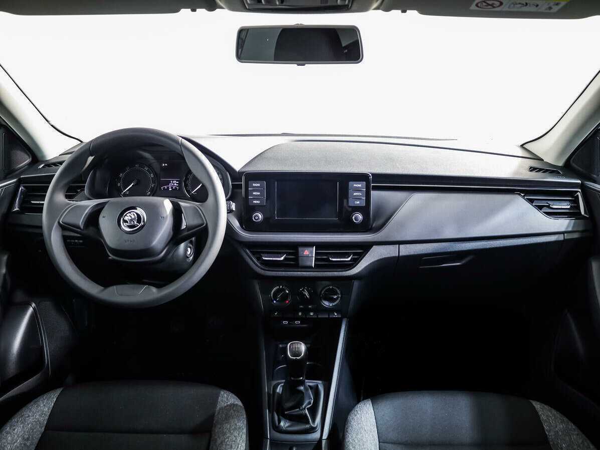 Купить Skoda Rapid с пробегом. Фото: #8