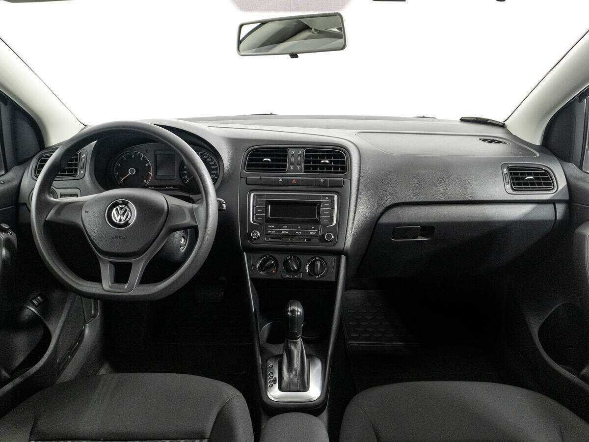 Купить Volkswagen Polo с пробегом. Фото: #12