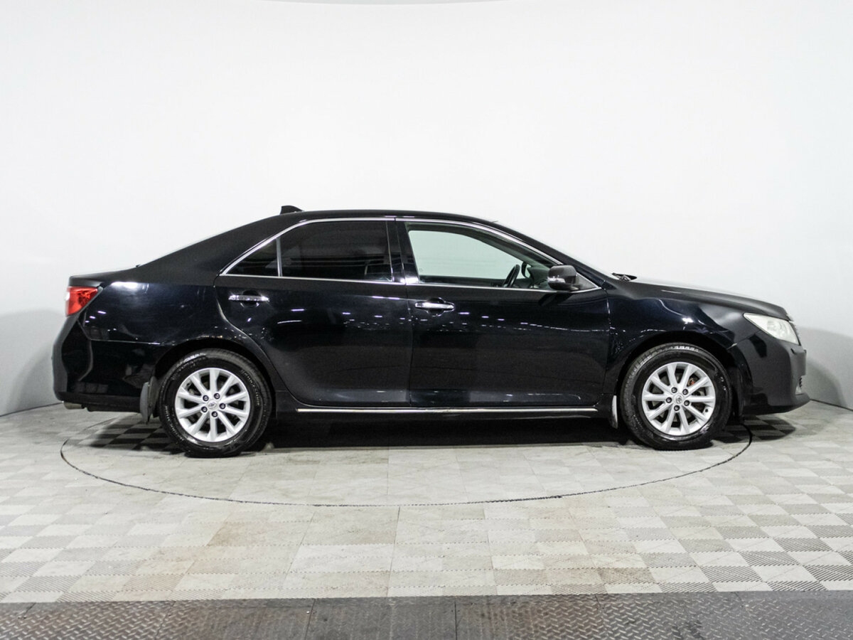 Купить Toyota Camry с пробегом. Фото: #3