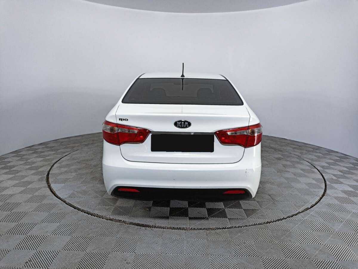 Купить Kia Rio с пробегом. Фото: #5