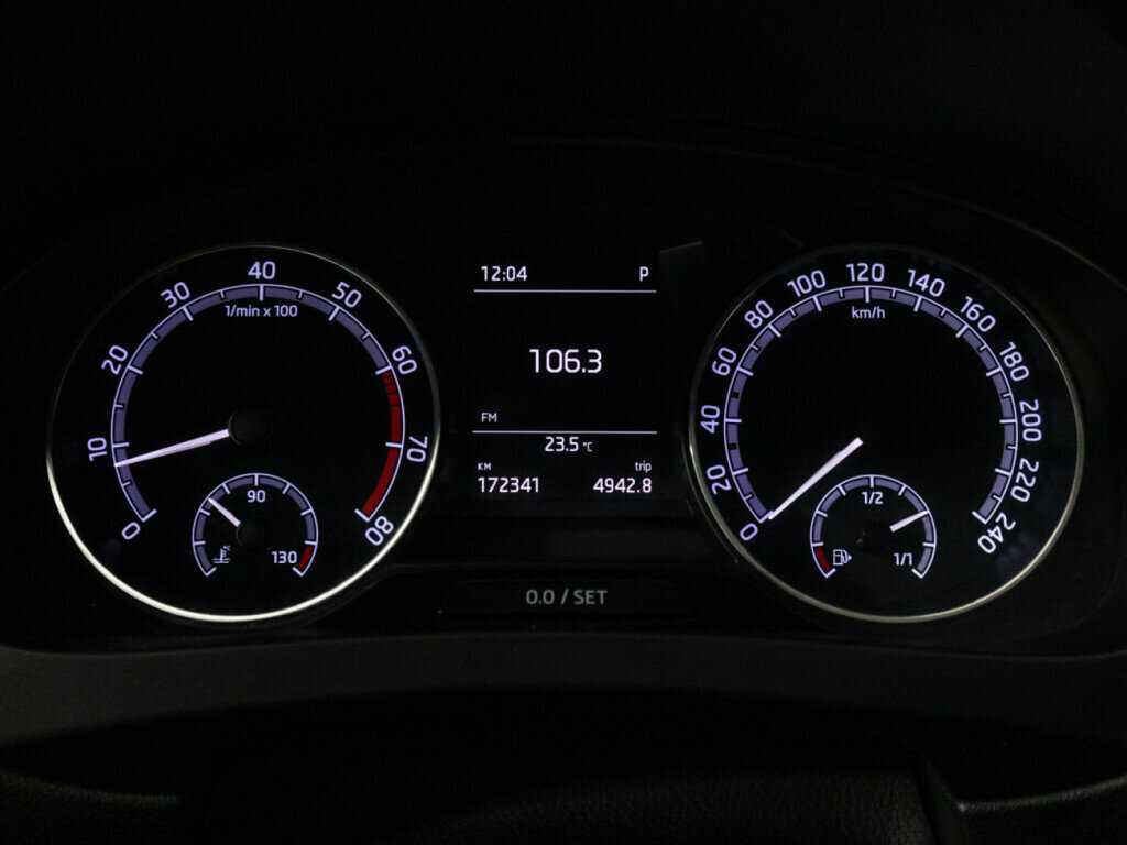 Купить Skoda Rapid с пробегом. Фото: #11