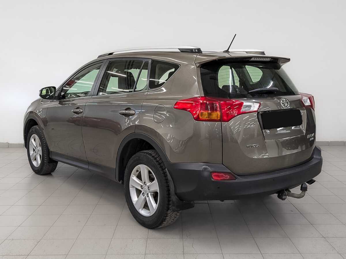Купить Toyota RAV4 с пробегом. Фото: #6