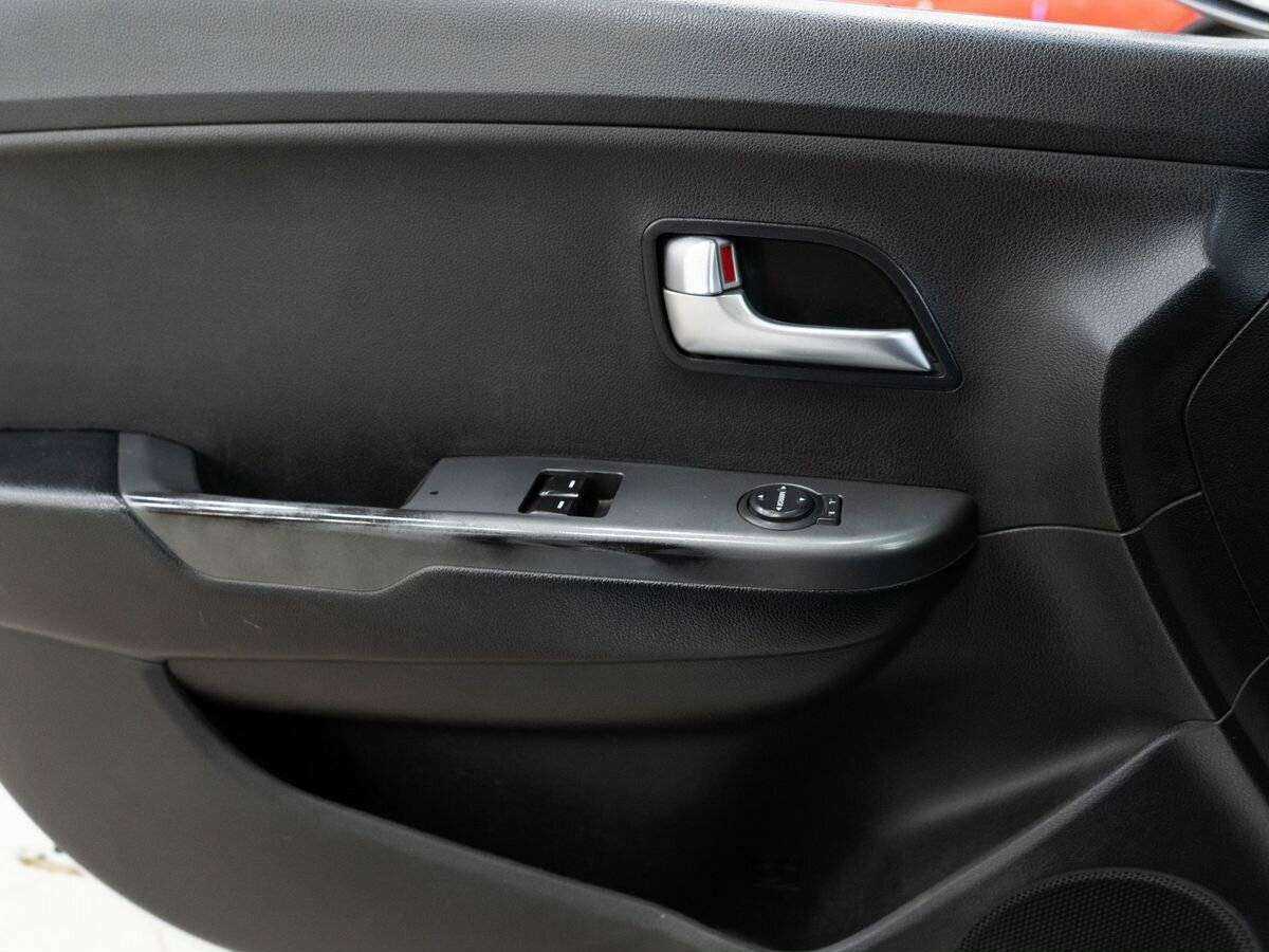 Купить Kia Rio с пробегом. Фото: #14
