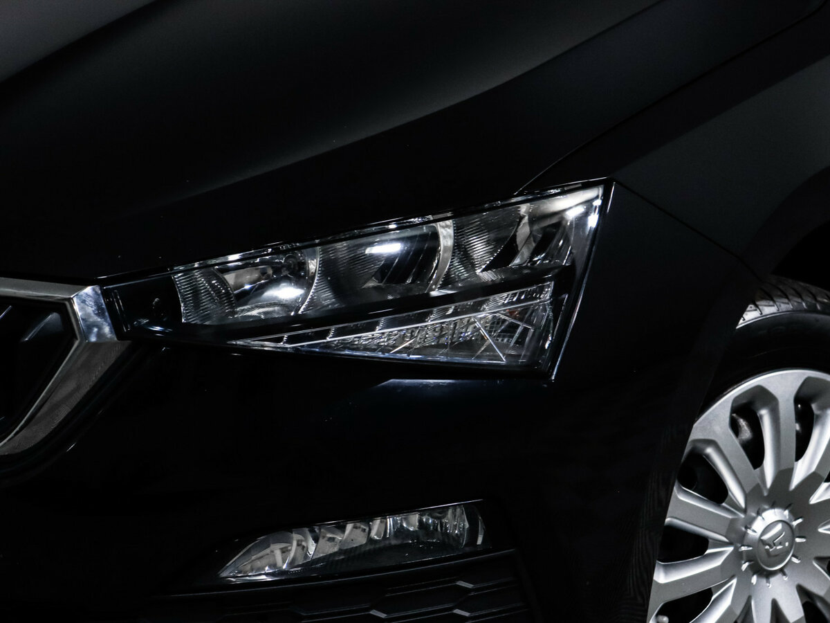 Купить Skoda Rapid с пробегом. Фото: #12