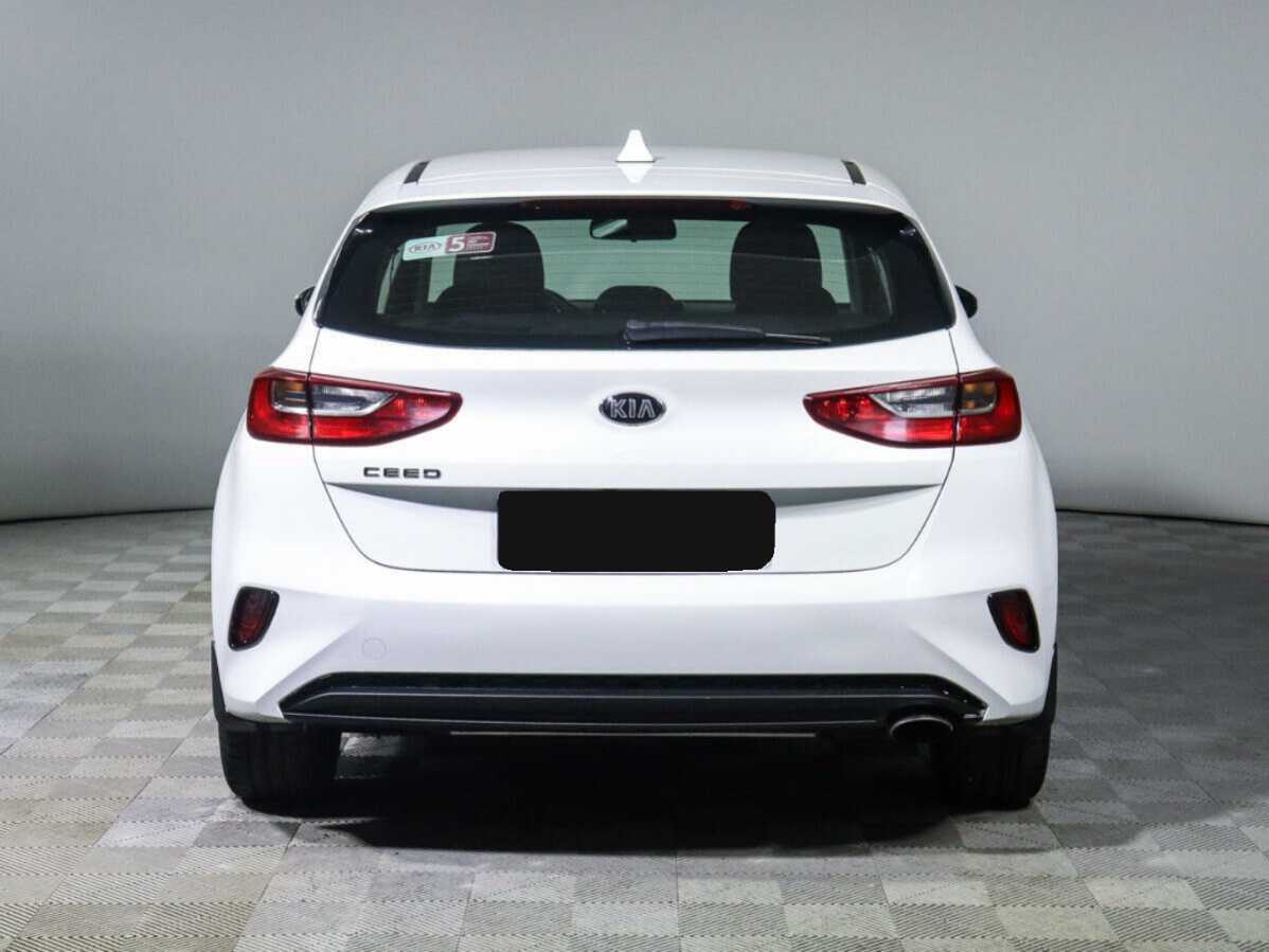 Купить Kia Ceed с пробегом. Фото: #4