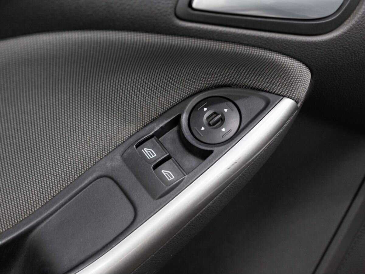 Купить Ford Focus с пробегом. Фото: #16