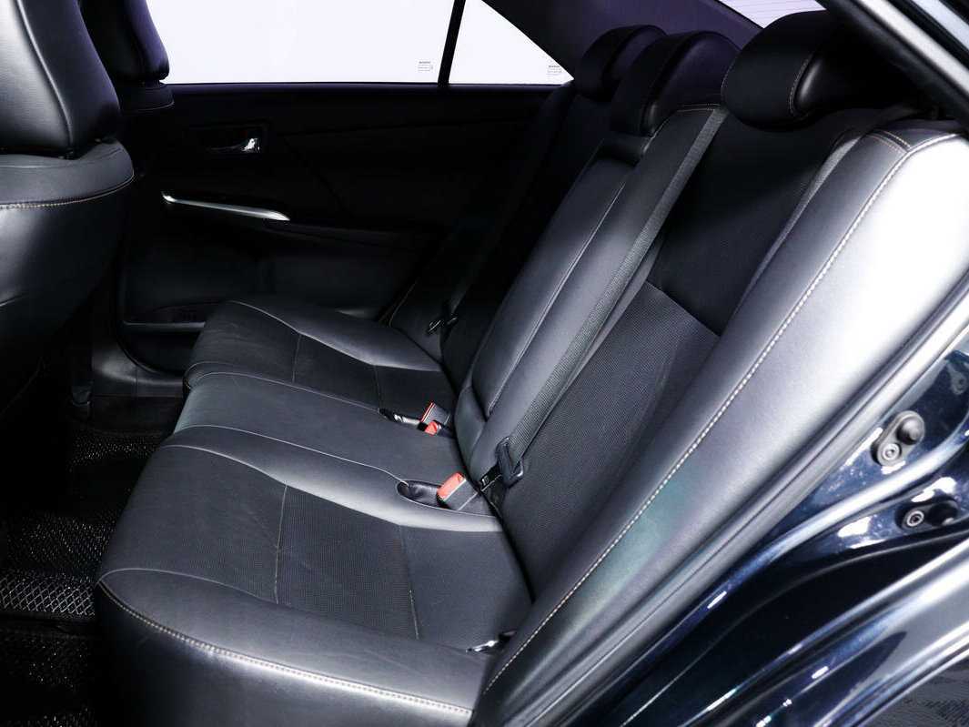 Купить Toyota Camry с пробегом. Фото: #11