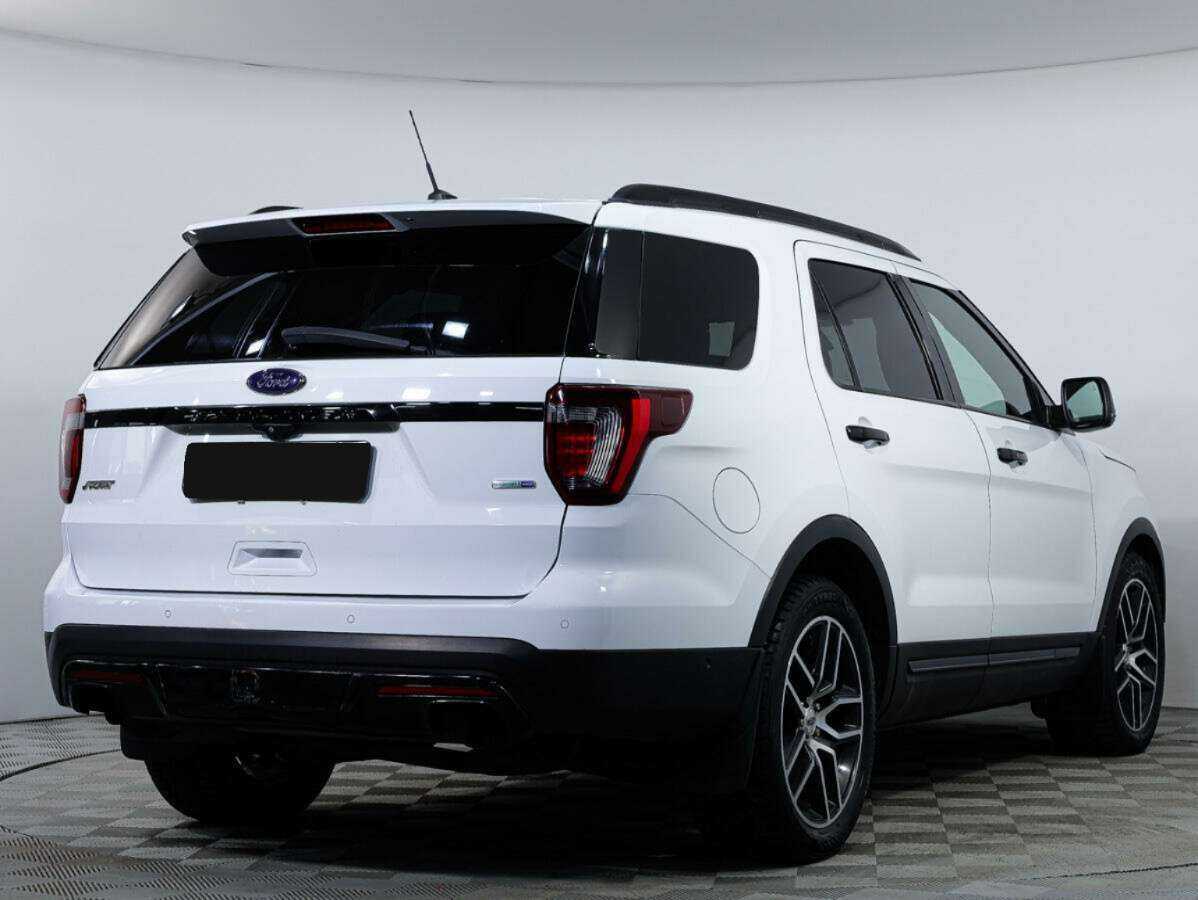 Купить Ford Explorer с пробегом. Фото: #4