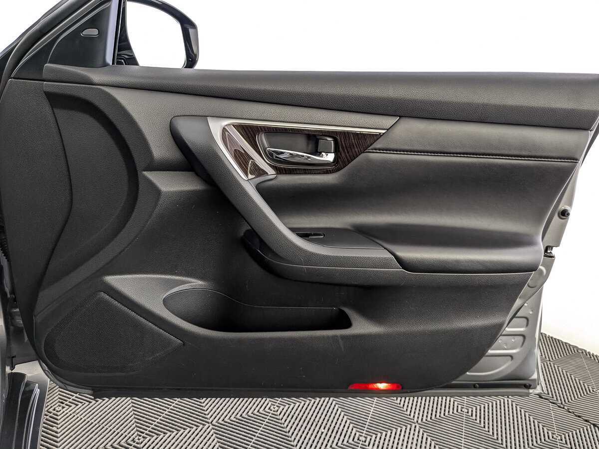 Купить Nissan Teana с пробегом. Фото: #22