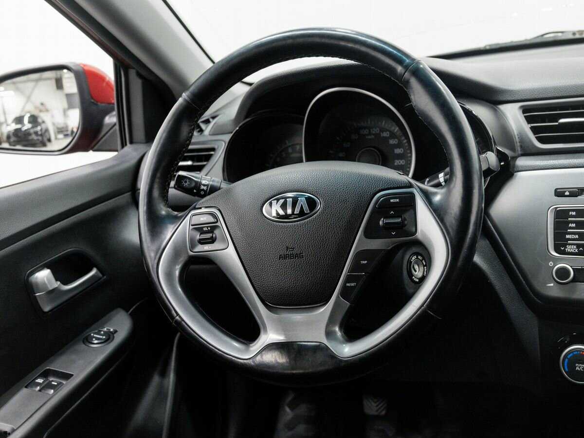 Купить Kia Rio с пробегом. Фото: #10