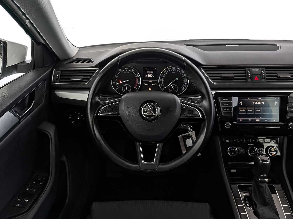 Купить Skoda Superb с пробегом. Фото: #20