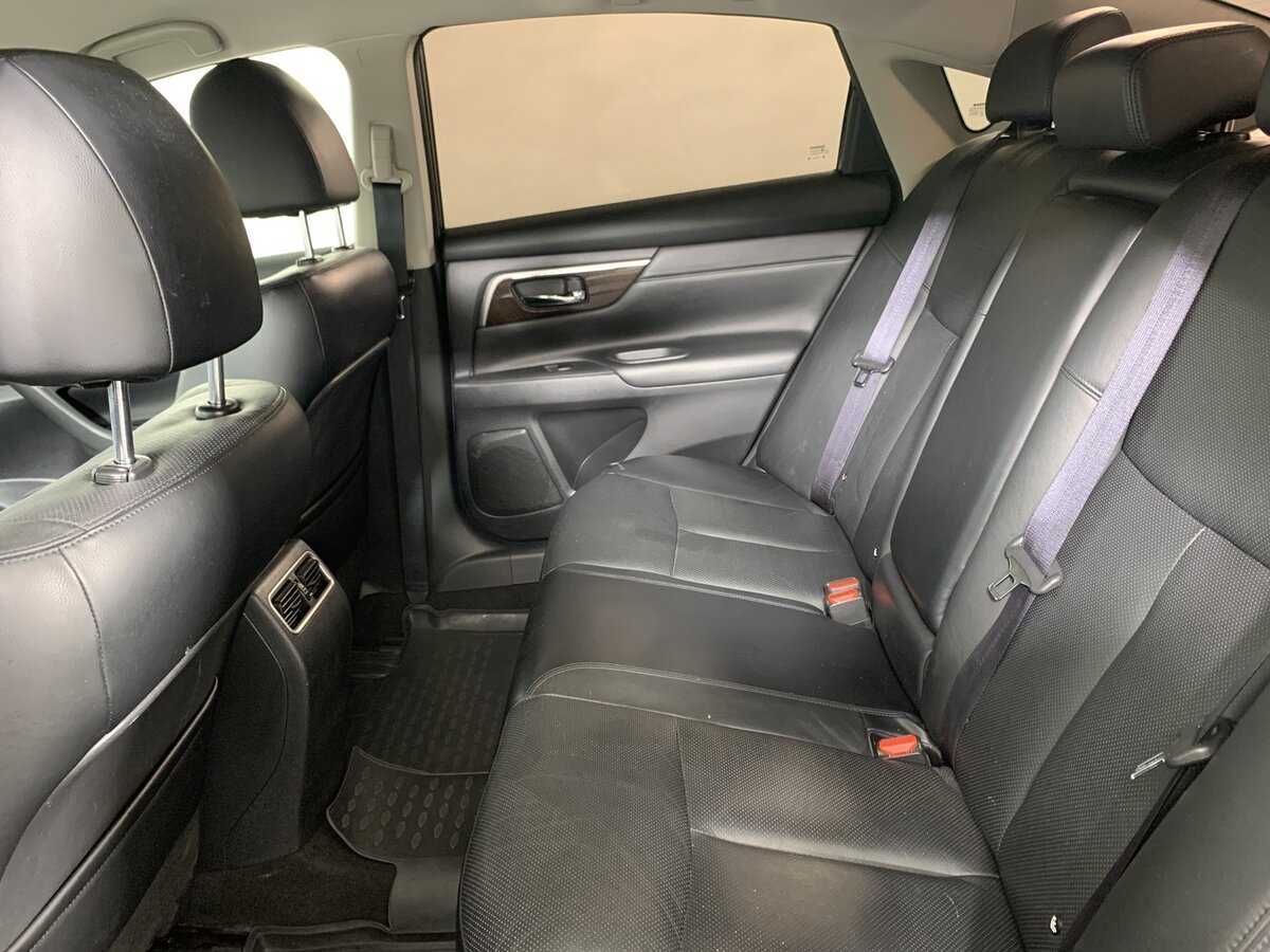 Купить Nissan Teana с пробегом. Фото: #17