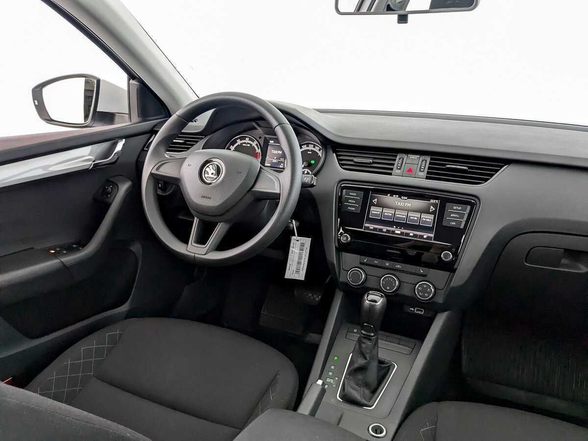Купить Skoda Octavia с пробегом. Фото: #21