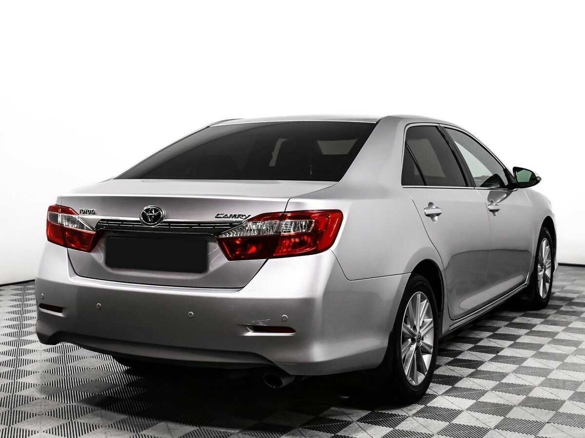Купить Toyota Camry с пробегом. Фото: #4