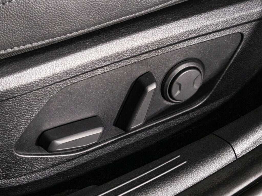 Купить Kia K5 с пробегом. Фото: #21