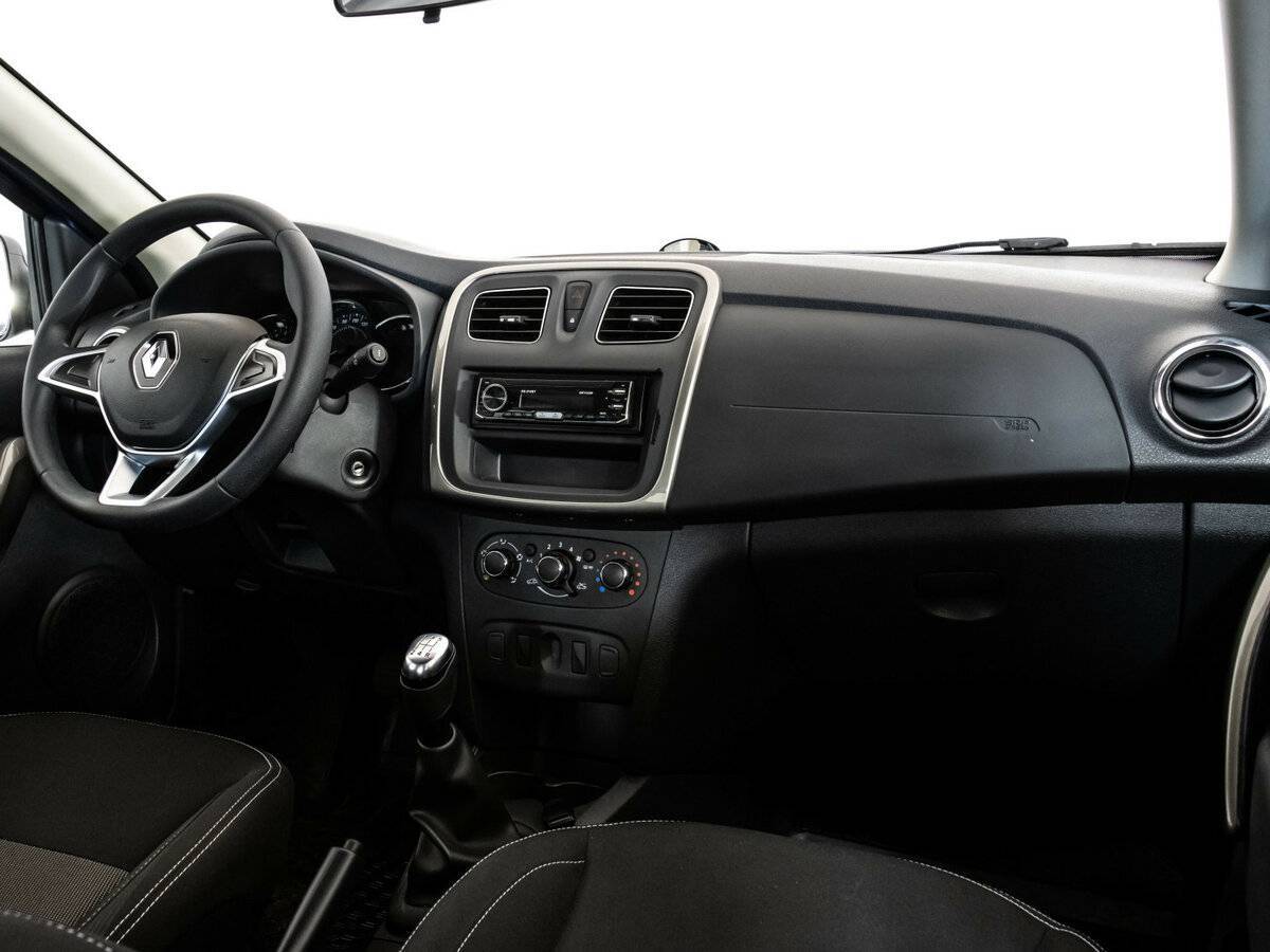Купить Renault Sandero с пробегом. Фото: #8