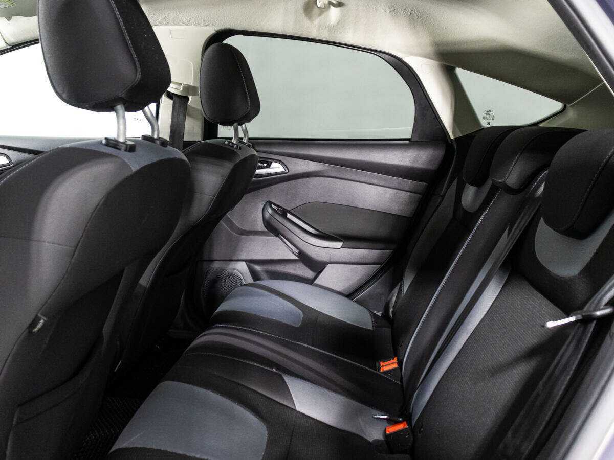 Купить Ford Focus с пробегом. Фото: #9