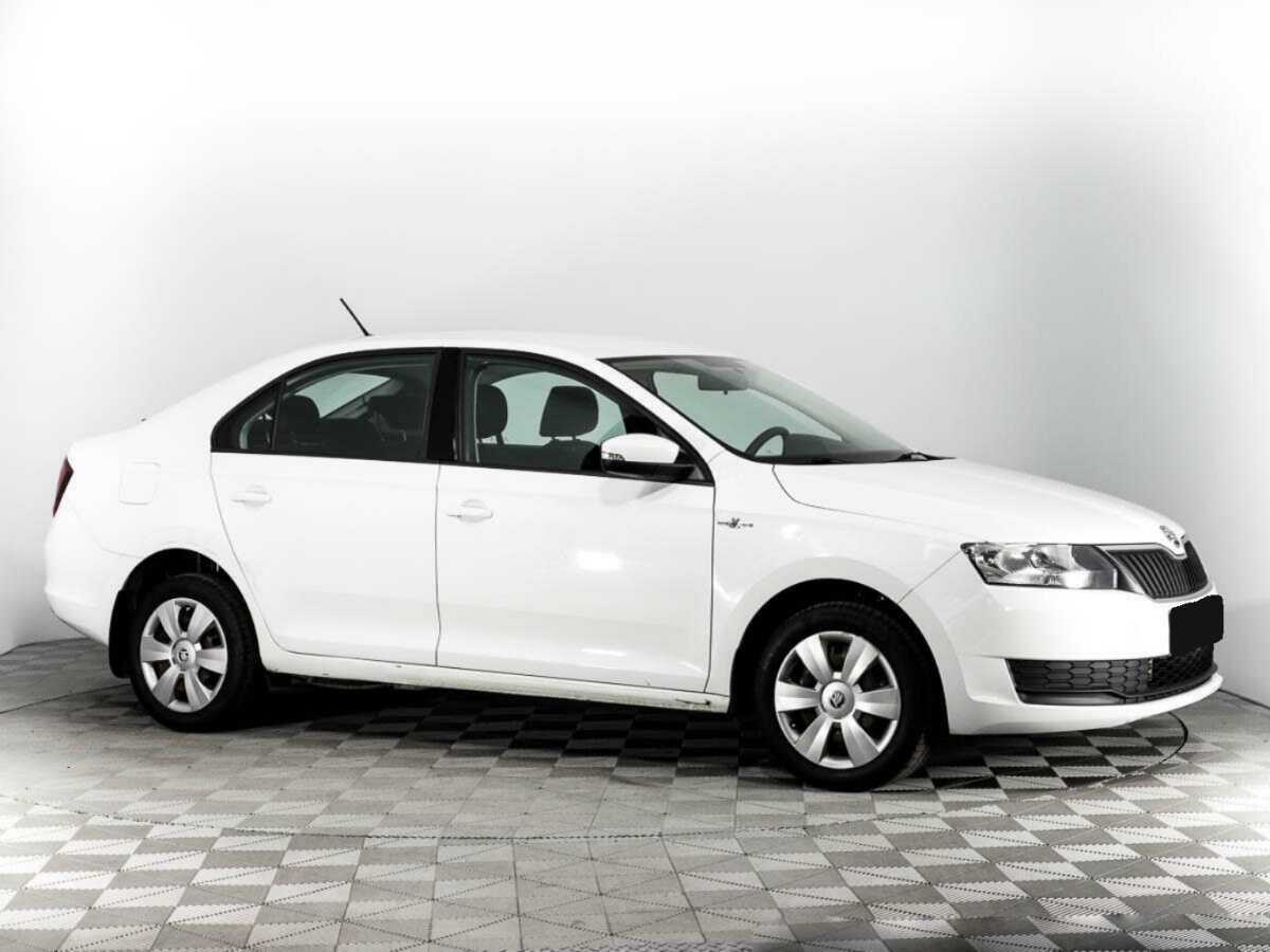 Купить Skoda Rapid с пробегом. Фото: #2