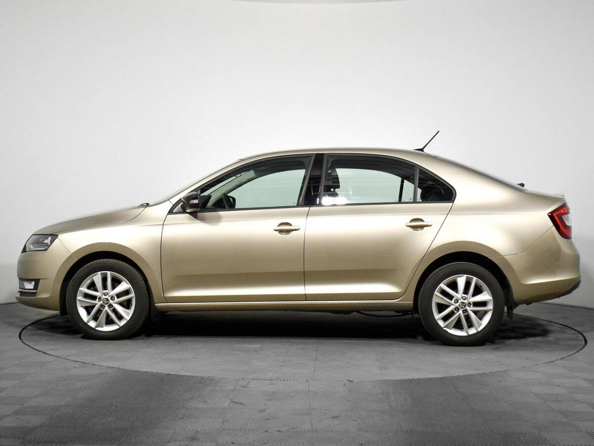 Купить Skoda Rapid с пробегом. Фото: #7