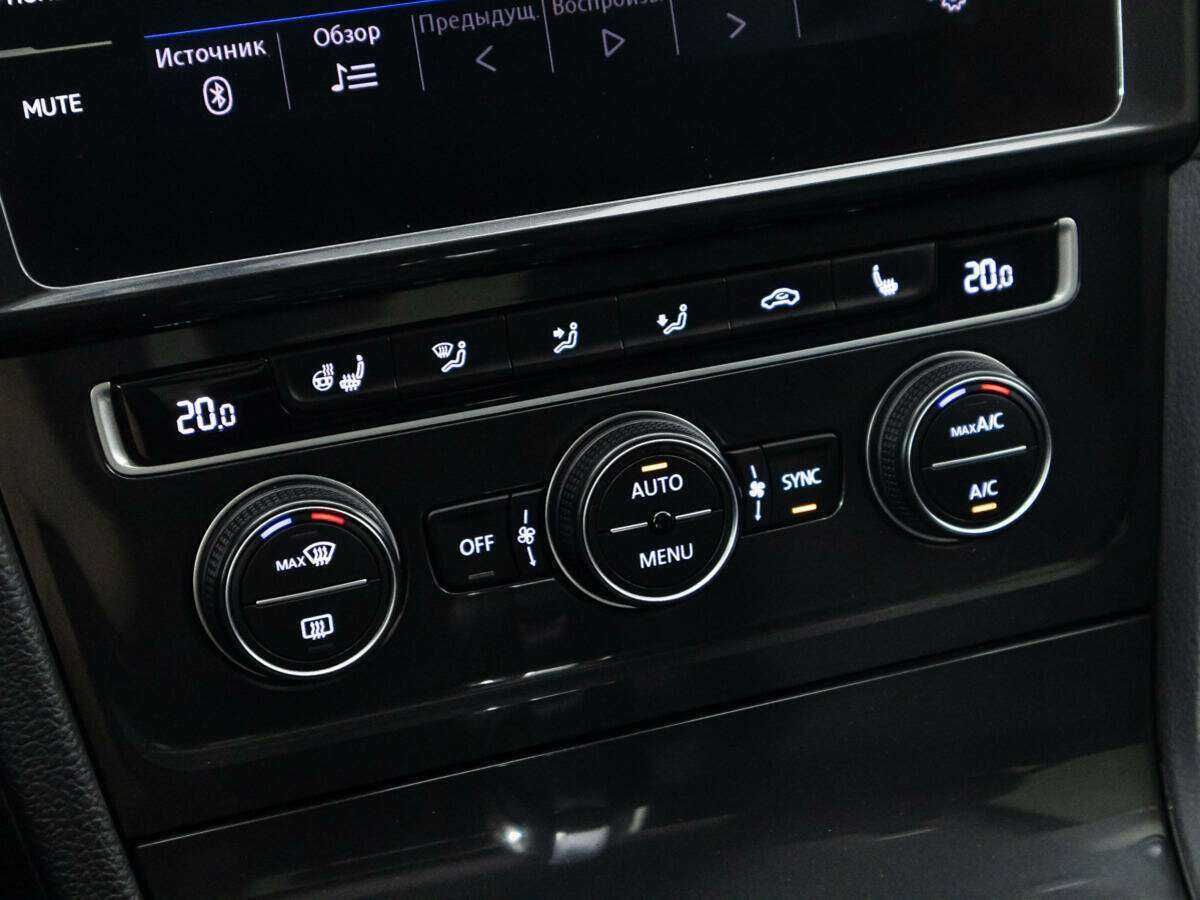 Купить Volkswagen Golf с пробегом. Фото: #14