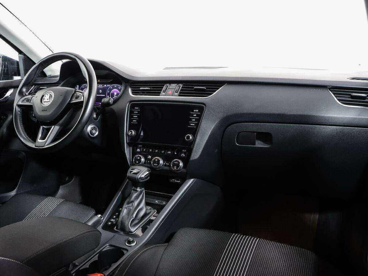 Купить Skoda Octavia с пробегом. Фото: #6