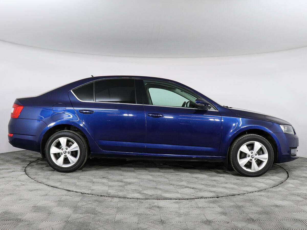 Купить Skoda Octavia с пробегом. Фото: #2