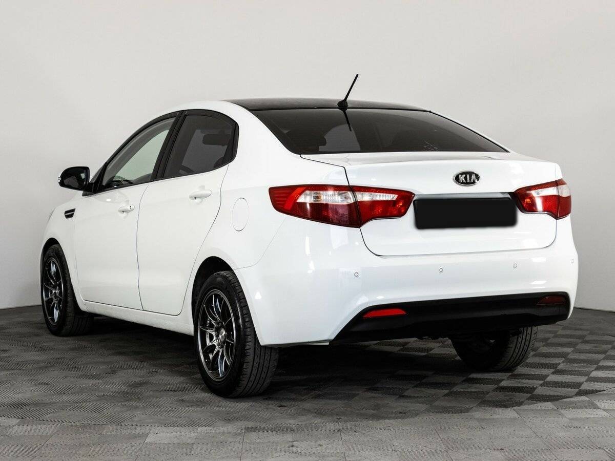 Купить Kia Rio с пробегом. Фото: #5