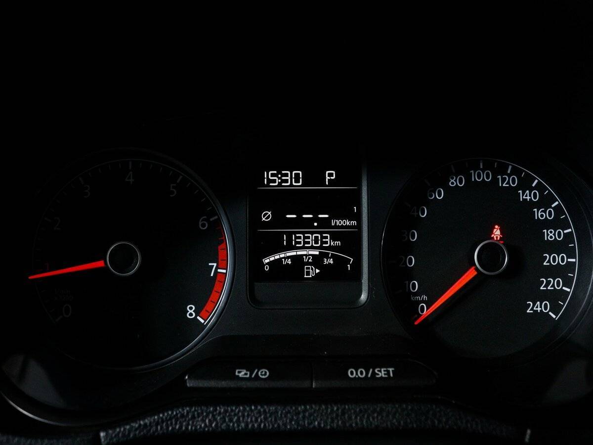 Купить Volkswagen Polo с пробегом. Фото: #10