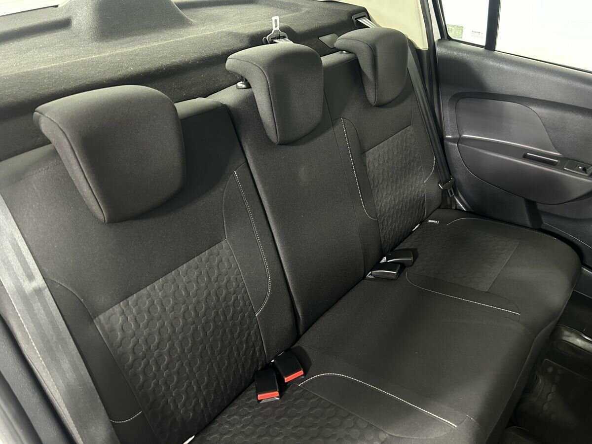 Купить Renault Logan с пробегом. Фото: #14