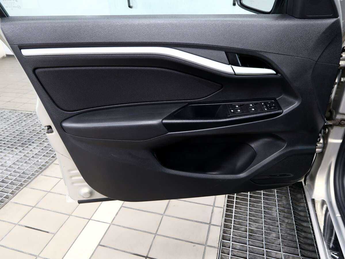 Купить Lada (ВАЗ) Vesta с пробегом. Фото: #13