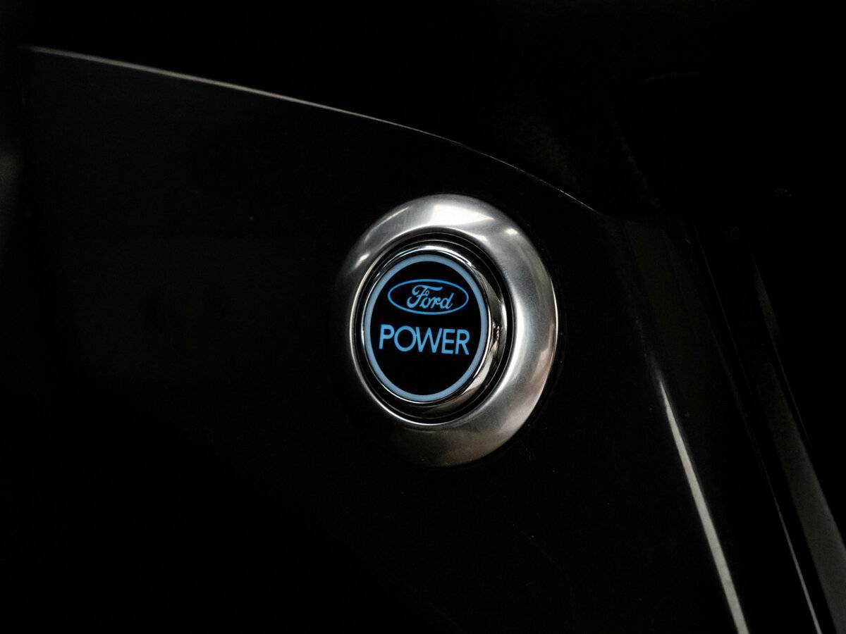 Купить Ford Kuga с пробегом. Фото: #12