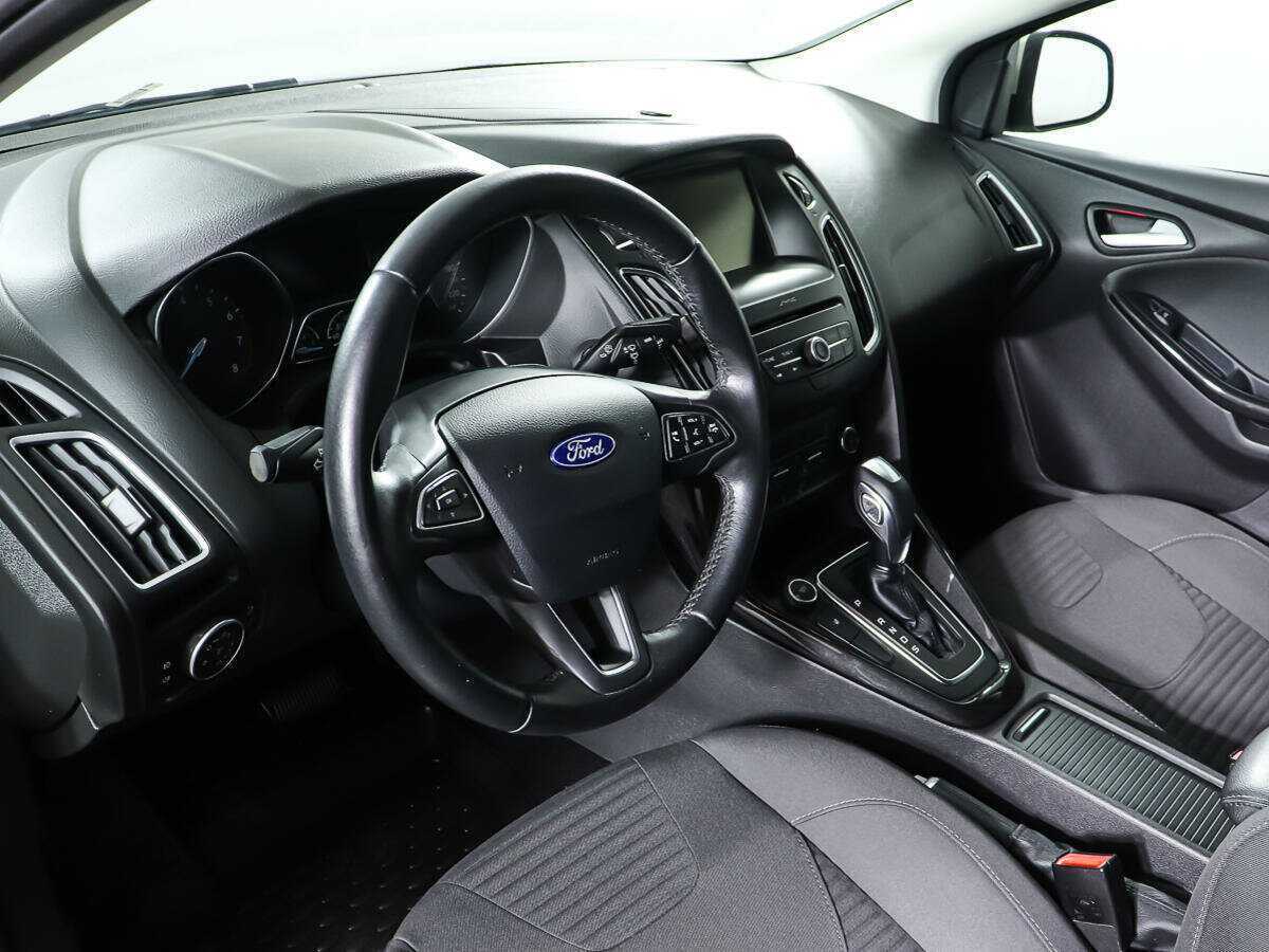 Купить Ford Focus с пробегом. Фото: #11