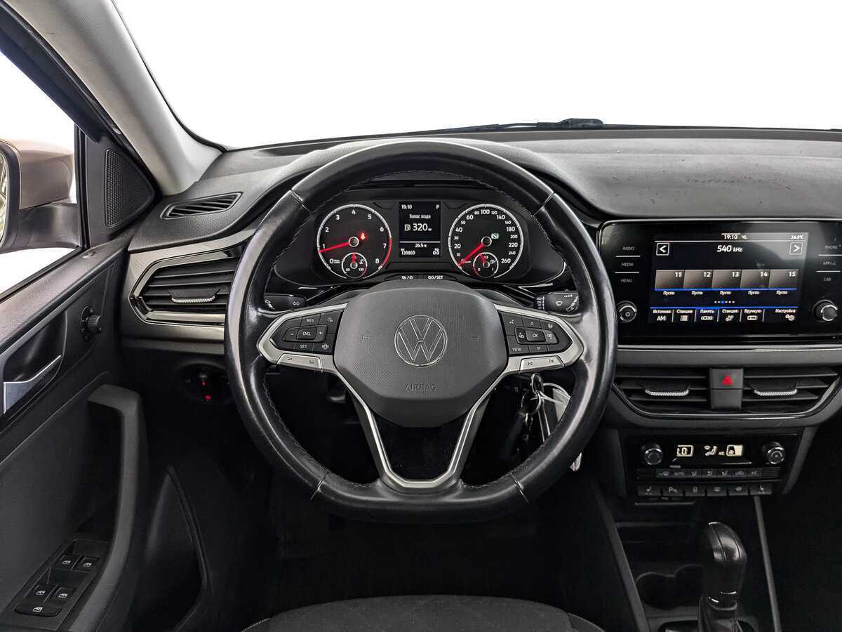 Купить Volkswagen Polo с пробегом. Фото: #17