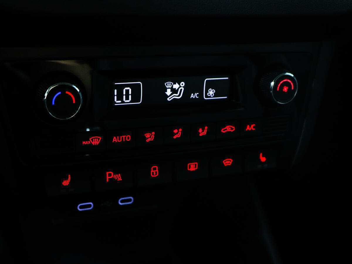 Купить Volkswagen Polo с пробегом. Фото: #15