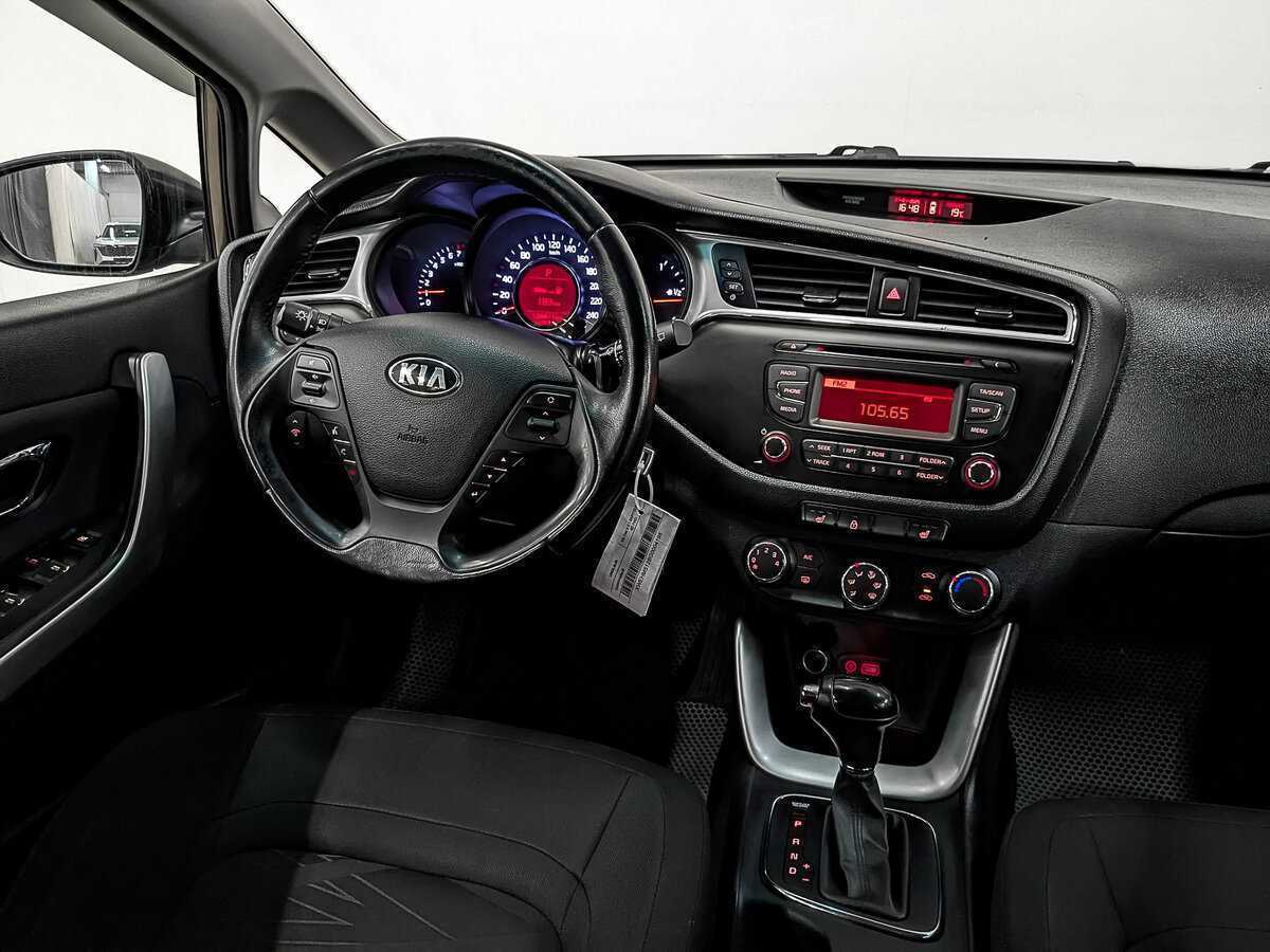 Купить Kia Ceed с пробегом. Фото: #25