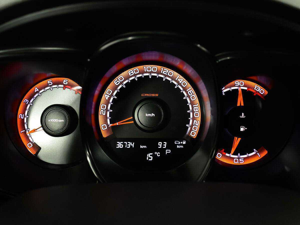 Купить Lada (ВАЗ) Vesta с пробегом. Фото: #10