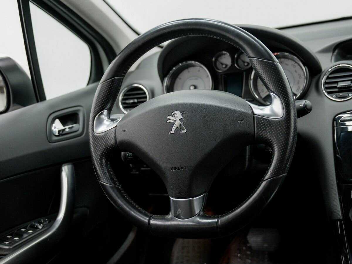Купить Peugeot 408 с пробегом. Фото: #10