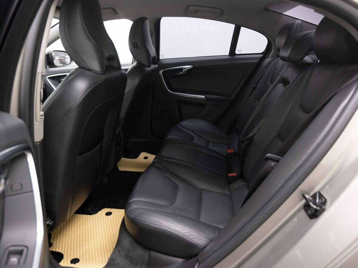 Купить Volvo S60 с пробегом. Фото: #8