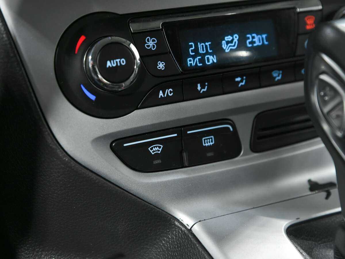 Купить Ford Focus с пробегом. Фото: #9