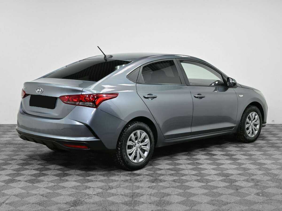 Купить Hyundai Solaris с пробегом. Фото: #1