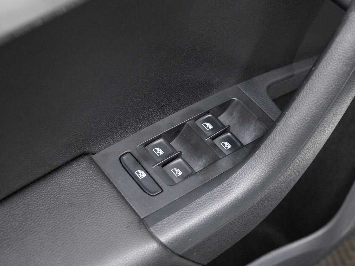 Купить Skoda Octavia с пробегом. Фото: #15