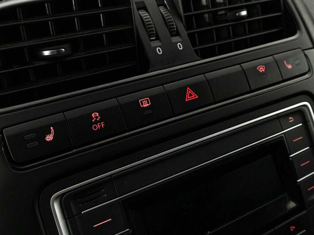 Купить Volkswagen Polo с пробегом. Фото: #15