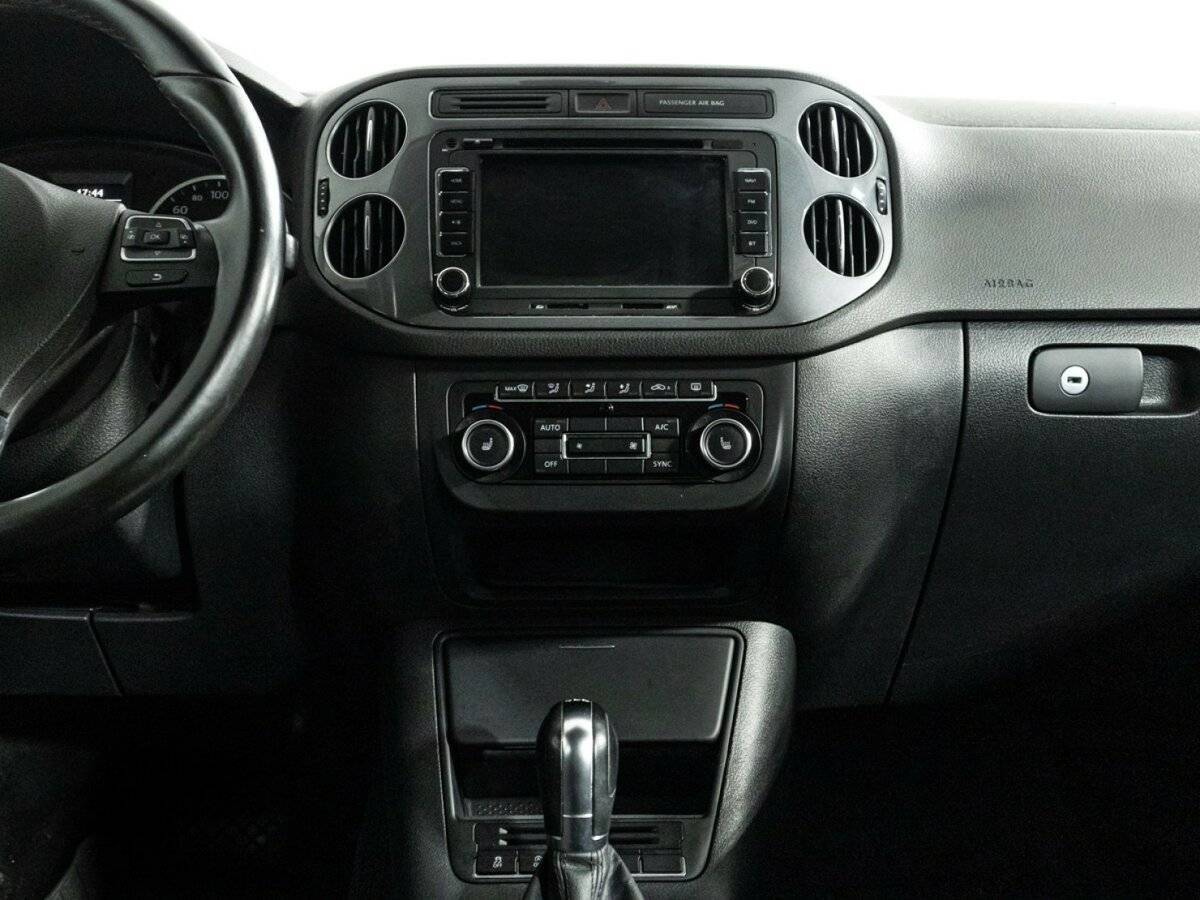 Купить Volkswagen Tiguan с пробегом. Фото: #13