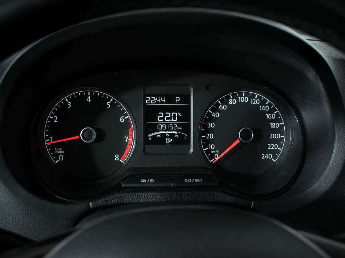 Купить Volkswagen Polo с пробегом. Фото: #10