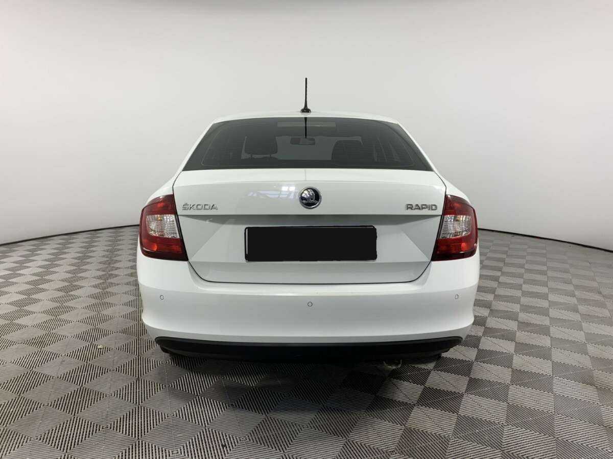 Купить Skoda Rapid с пробегом. Фото: #5