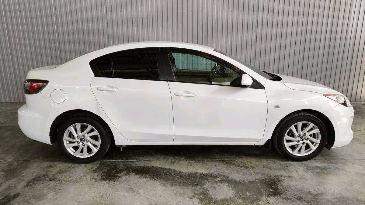 Купить Mazda 3 с пробегом. Фото: #3