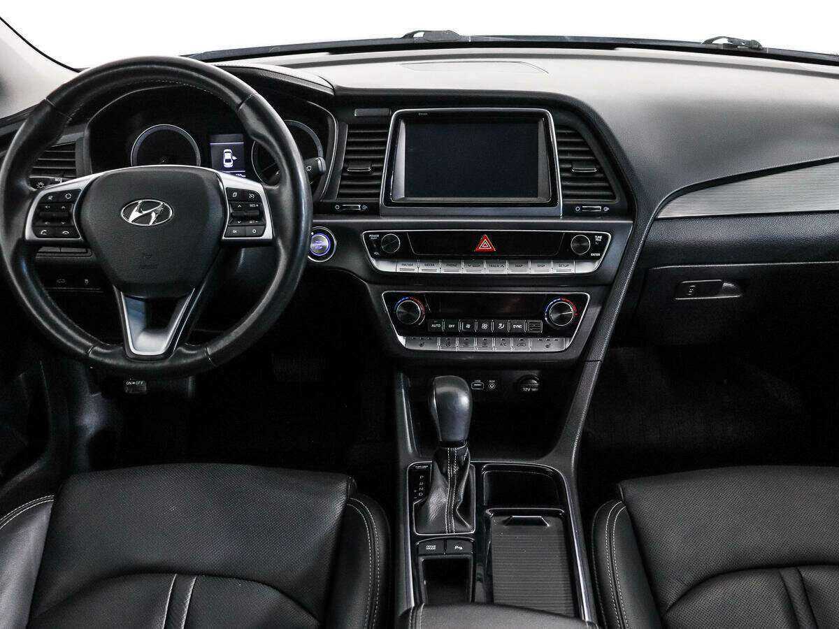 Купить Hyundai Sonata с пробегом. Фото: #13
