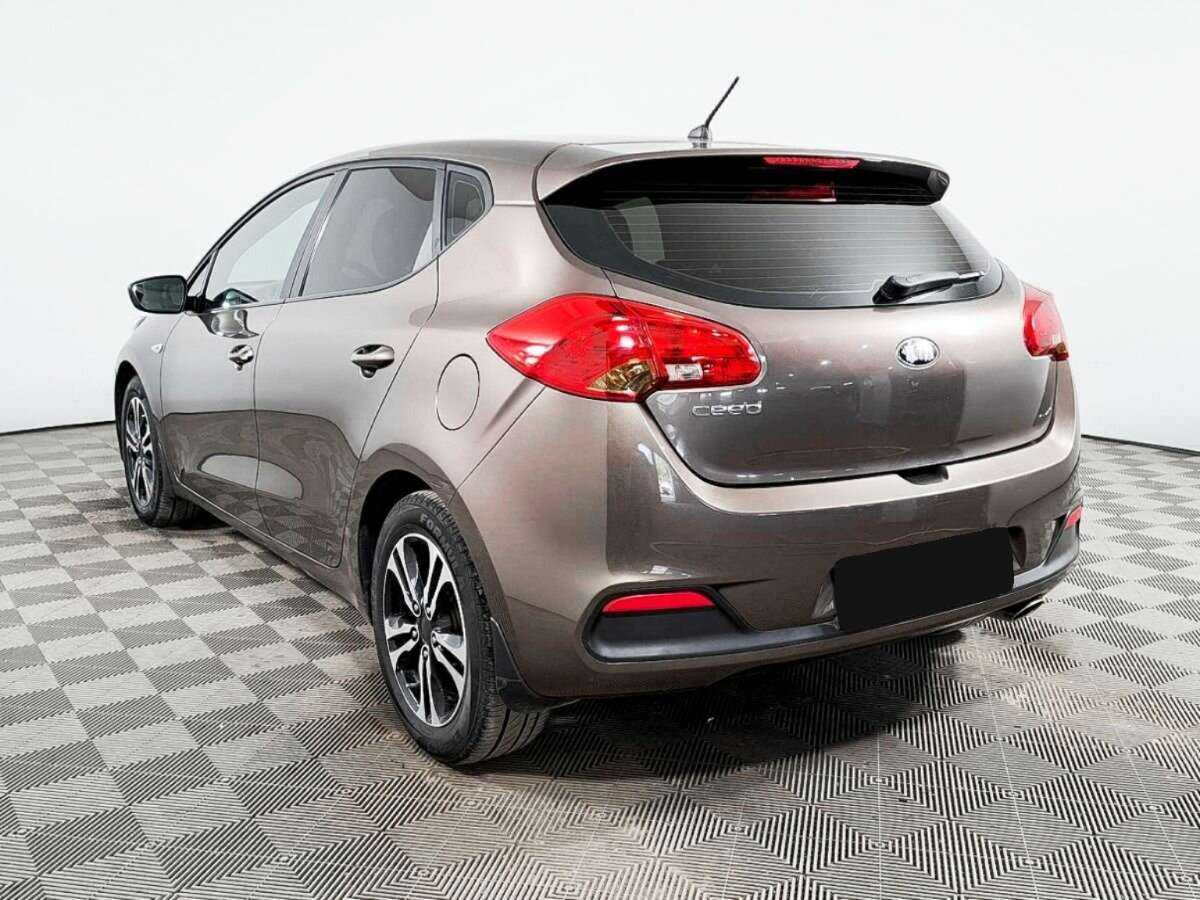 Купить Kia Ceed с пробегом. Фото: #5
